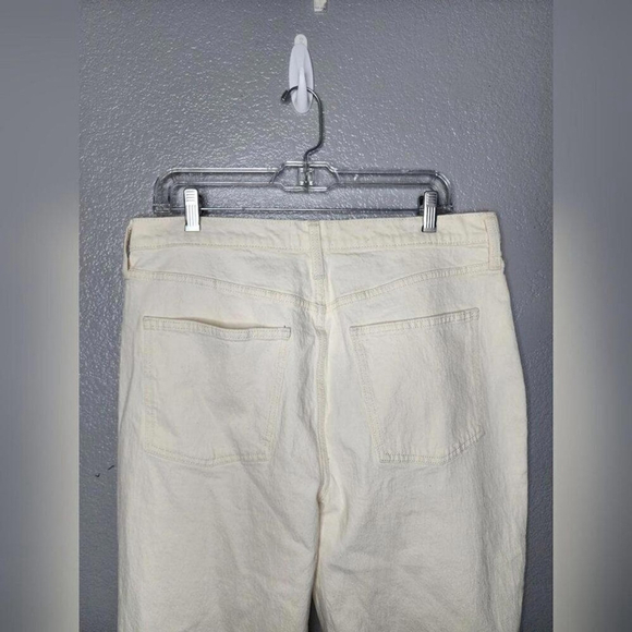 Universal Thread Y2K Cream Distressed Straight Leg Jeans Women's 14/32R Raw Hem - Picture 7 of 7